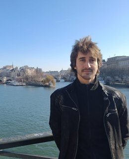 El poeta David Conde, ganador del Premio Santa Isabel de Portugal de Poesía.
