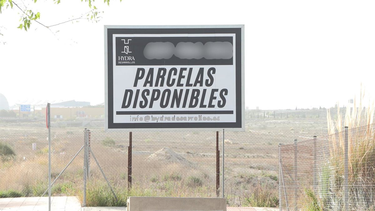 Cuatro de cada diez españoles se plantean construir su propia casa ante la falta de vivienda, según UCI