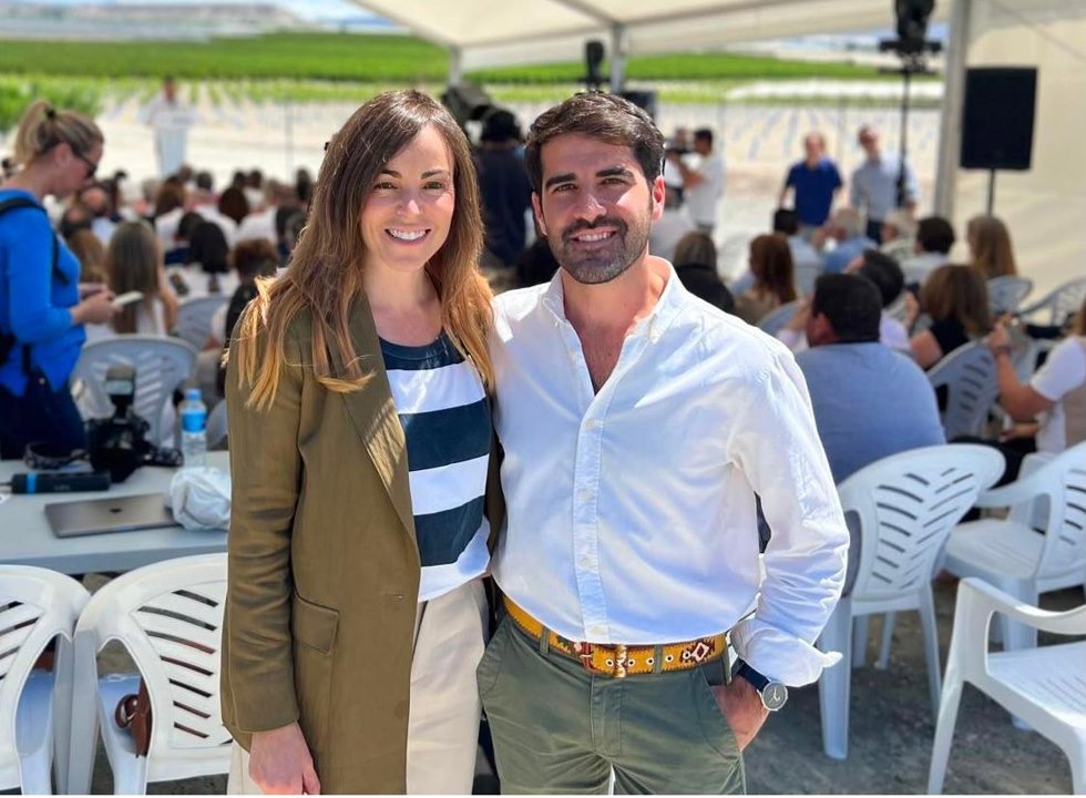 La alcaldesa de Murcia, Rebeca Pérez, y el nuevo portavoz del Grupo Municipal Popular, Diego Avilés