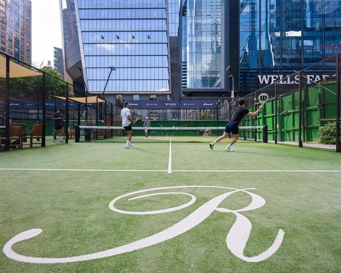 Cuarta parada del Rafa Nadal Academy Pádel Tour en Nueva York, en Reserve Hudson Yards, uno de los clubes de pádel más exclusivos de la ciudad.