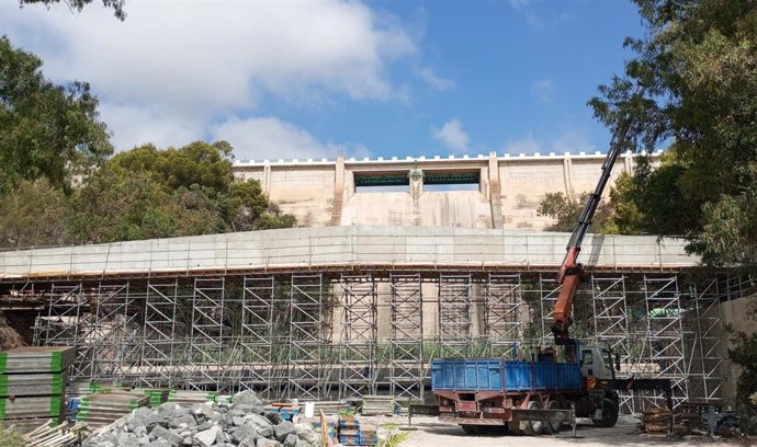 Obras en Amadorio