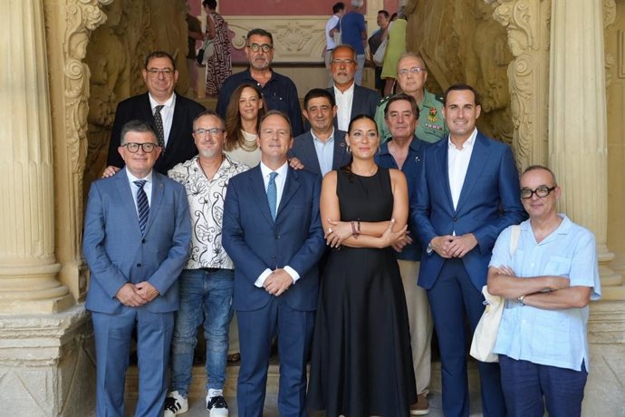 El presidente de la Diputación, Juan Latorre (2d), en la inauguración de los Cursos de Verano de la UNIA.