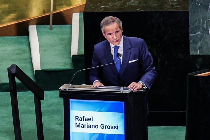 23 de julho de 2026, Nova York, Nova York, Estados Unidos: RAFAEL MARIANO GROSSI, da Argentina, responde às perguntas feitas e defende suas intenções em um debate aberto organizado pela Bloomberg com a participação dos seis candidatos ao cargo de secretár