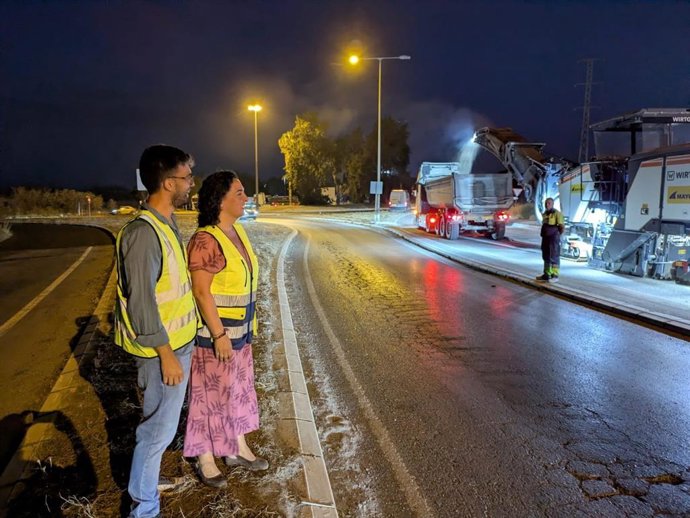 La delegada territorial de Fomento y Movilidad en la provincia de Cádiz, Carmen Sánchez, en una visita a las obras de la A2022, donde se están ejecutando obras.