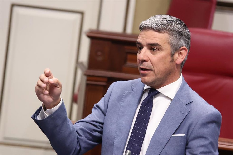 Archivo - El consejero de Agricultura, Ganadería y Pesca del Gobierno de Canarias, Narvay Quintero