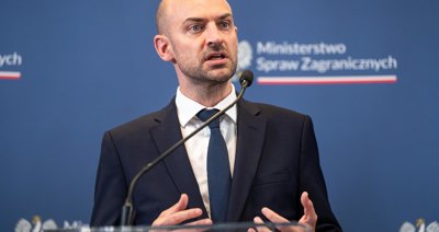 Francia anuncia la inminente expulsión de dos diplomáticos iraníes