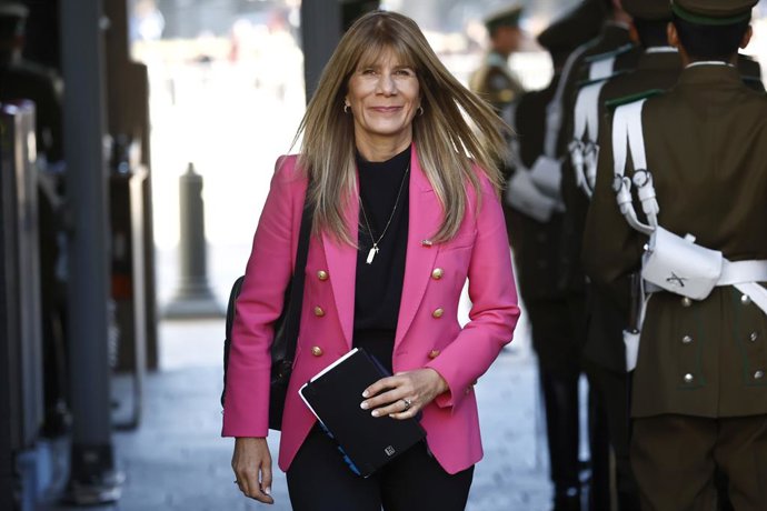 Santiago 11 de mayo 2026. La Ministra de energia, Ximena Rincon,, se dirige al tercer Consejo de Gabinete en el palacio de Gobierno Dragomir Yankovic/Aton Chile