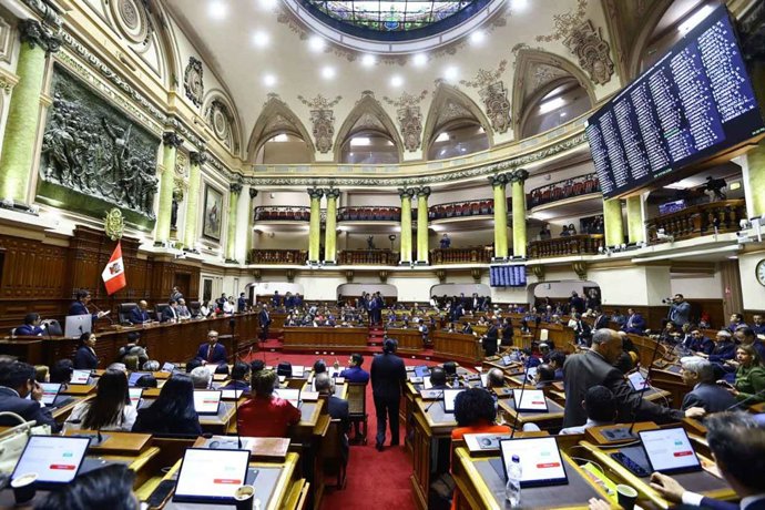 Perú.- Congreso ratifica número de integrantes de la Comisión Permanente