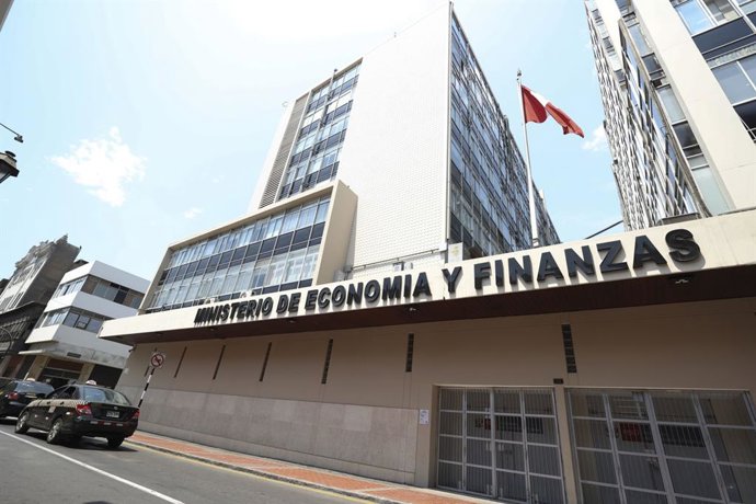 Archivo - Perú.- MEF: déficit fiscal peruano se redujo a 1.3% del PBI en junio de 2026 por mayores ingresos