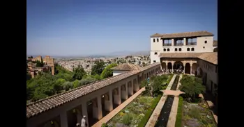 La Alhambra reabre este miércoles al público tras los últimos terremotos, excepto la Alcazaba "hasta nuevo aviso"