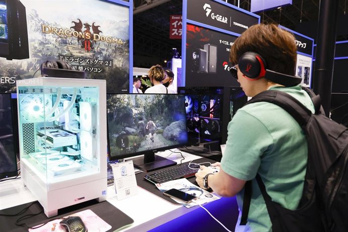 Archivo - Gamer echando una partida.