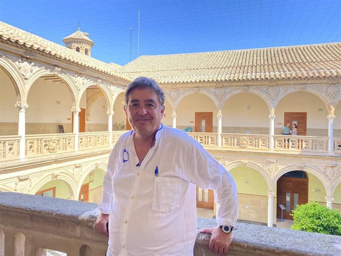 Archivo - Luis García Montero en la sede Antonio Machado.