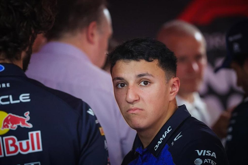 El pilot francés de Red Bull Isack Hadjar durante el Gran Premio de Hungría en el Campeonato del Mundo de 2026.