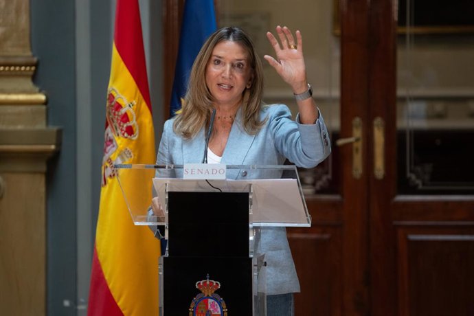 Archivo - Arxivo - La portaveu del PP en el Senat, Alicia García, durant una roda de premsa, en el Senat, a 16 d'octubre de 2025, a Madrid (Espanya). 