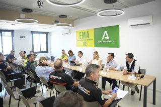 El vicepresidente primero y consejero de Presidencia, Sanidad y Emergencias, Antonio Sanz, en la reunión de coordinación del dispositivo 'Plan Venida 2026' este miércoles en el Cecopi de El Rocío.