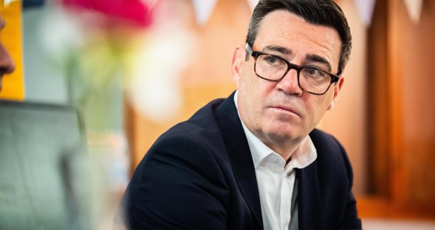 Burnham lanza un plan para acabar con el sinhogarismo en Reino Unido para Navidad