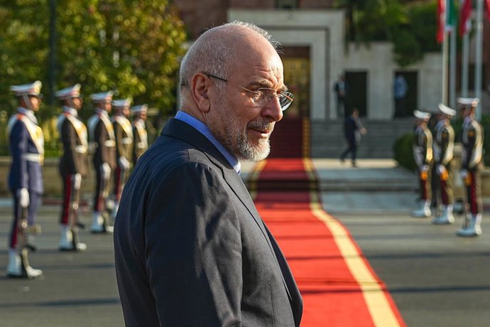 El jefe del equipo negociador de Irán y presidente del Parlamento, Mohamed Baqer Qalibaf.