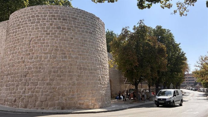 Torre de Doña Lambra recientemente restaurada