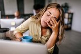 Foto: ¿Por qué aparece el sueño? Identifican las neuronas que impulsan la necesidad de dormir tras una vigilia prolongada