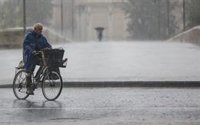 València cierra parques y jardines por la alerta naranja por lluvias y tormentas