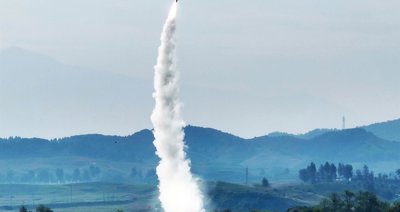 Corea del Norte lanza una decena de misiles balísticos hacia el mar de Japón