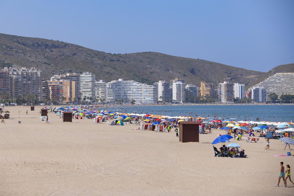 Un total de 58 estaciones de AEMET registraron este miércoles más de 40ºC, con 44,5ºC de máxima en Carcaixent (Valencia)