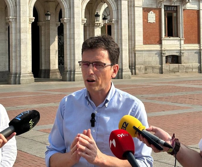 El portavoz del Grupo Municipal Socialista, Pedro Herrero.