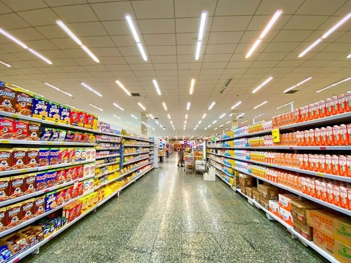 Interior de un supermercado