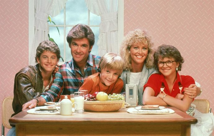 Los problemas crecen, mítica sitcom de los 80, llega a VinTV en septiembre
