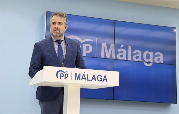 Archivo - El vicesecretario de Málaga Productiva y coordinador del Observatorio Económico y de Precios del PP de Málaga, Carlos Conde,  en una imagen de archivo