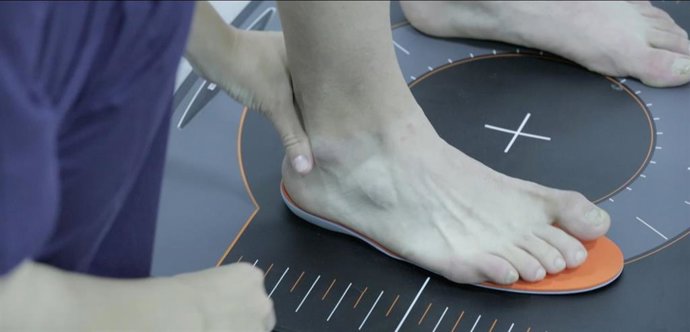 Archivo - ICOPCV alerta: asfalto, calor y bipedestación prolongada pueden  lesionar los pies en los actos por la visita del Papa
