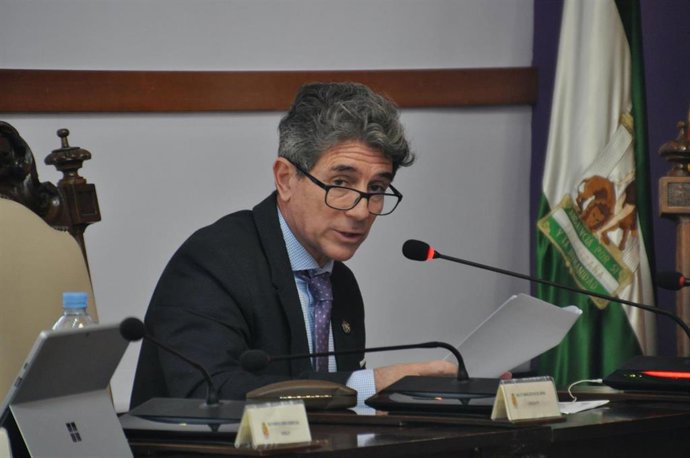 Archivo - El concejal José María Álvarez durante un pleno.