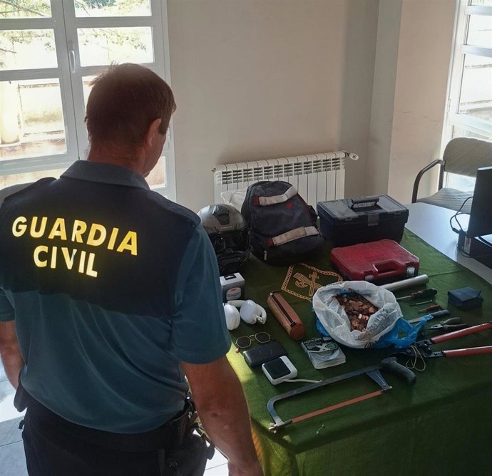 Detenido en Cabezón de Pisuerga (Valladolid) tras robar en coches y huir en un patinete sustraído