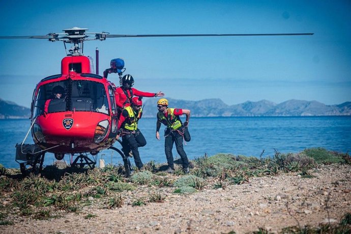 Un año de sa Milana: el helicóptero de Bomberos de Mallorca participa en 183 rescates y emergencias.