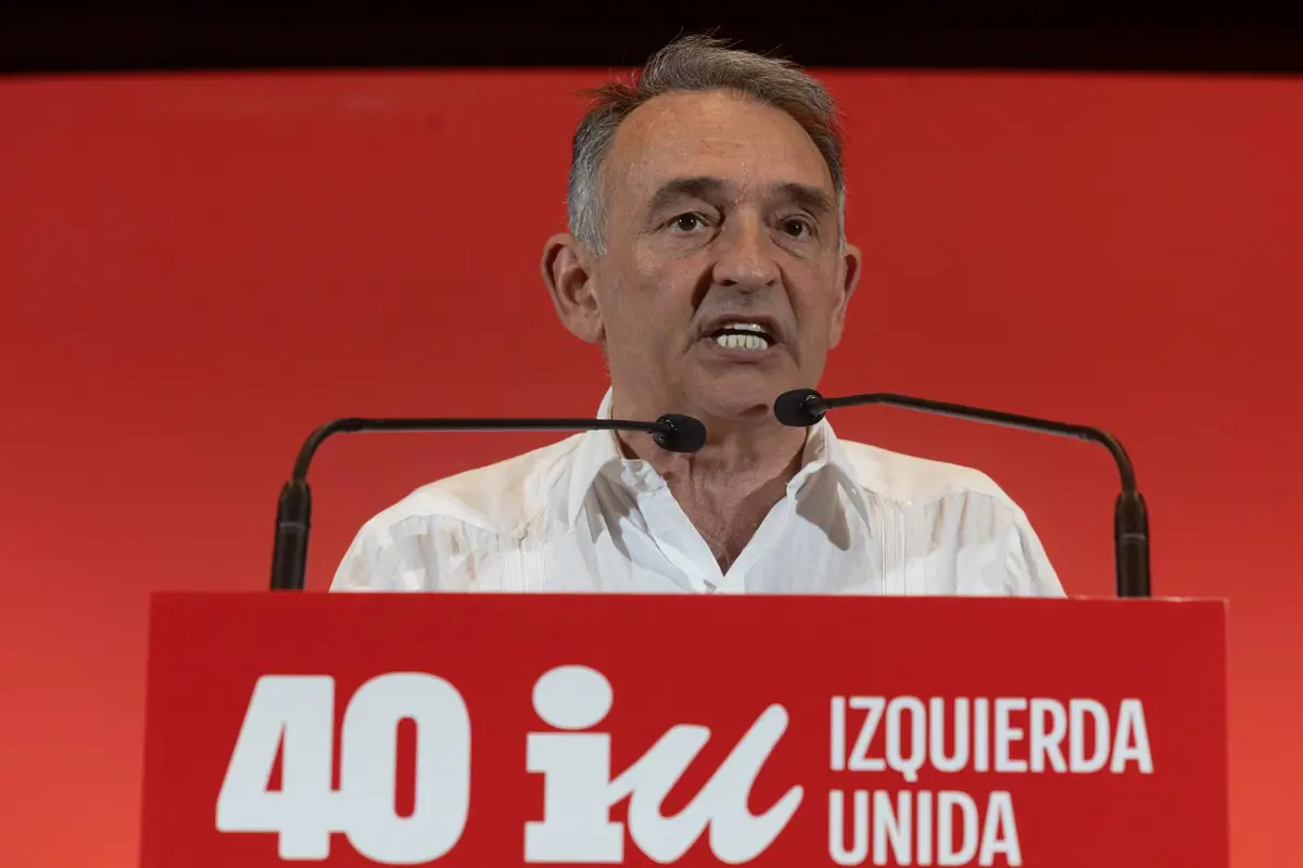 Enrique Santiago en el 40 Aniversario de Izquierda Unida