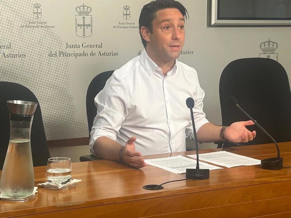 Andrés Ruiz