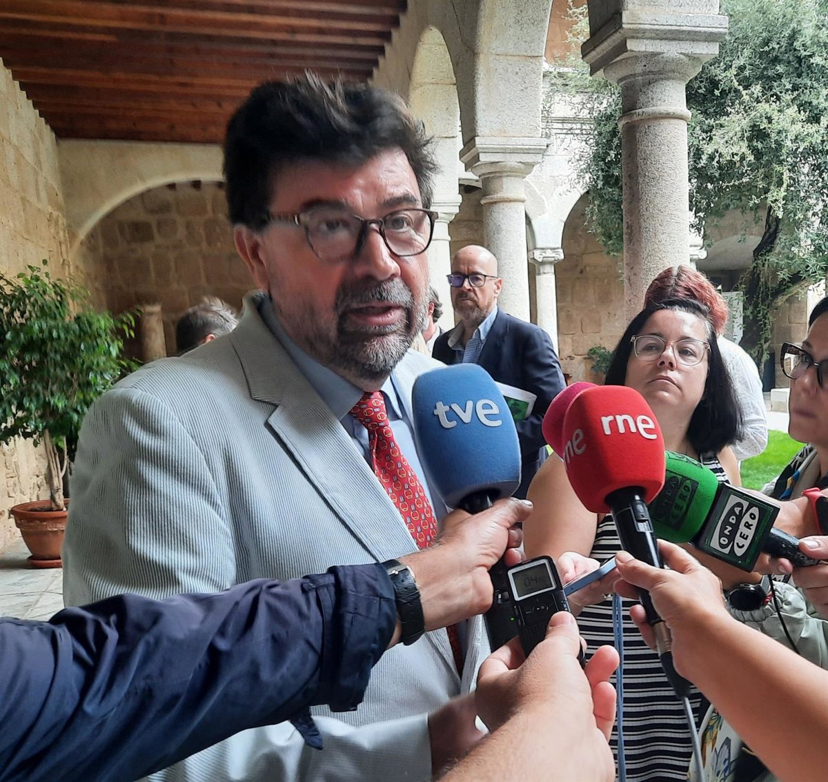 La Creex propone reunir a expertos, propietarios de zonas forestales y empresas para diseñar medidas frente a incendios