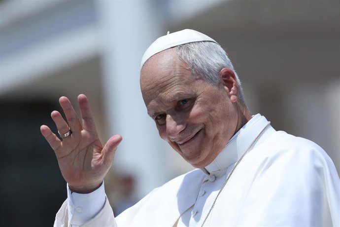 Archivo - 24 June 2026, Vatican, Vatican City: Pope Leo XIV presides over the Wednesday General Audience in St. Peter's Square. Photo: Marco Iacobucci/IPA via ZUMA Press/dpa