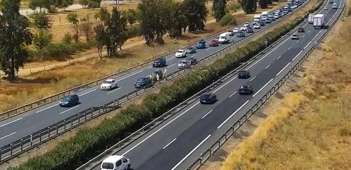 Accidente en la A-49 a la altura de Huévar entre cuatro vehículos