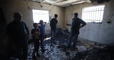 Colonos israelíes matan a tiros a un palestino durante una incursión en el sur de Cisjordania