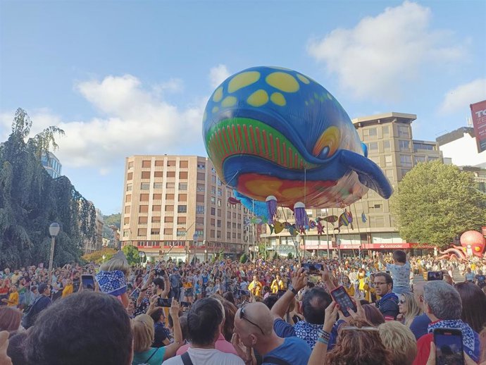Archivo - Tradicional desfile de la Ballena, en el segundo día de la Aste Nagsia bilbaína