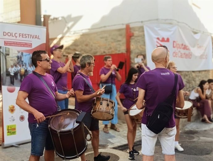 La dolçaina y el tabal
