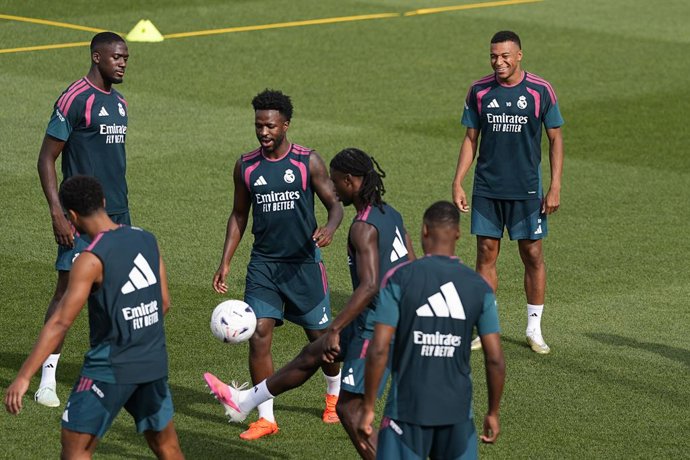Ibrahima Konate, Vinicius Junior and Kylian Mbappe during the training day of Real Madrid ahead the Spanish League, LaLiga EA Sports, football match against RC Espanyol de Barcelona at Ciudad Deportiva Real Madrid on August 21, 2026, in Valdebebas, Madrid