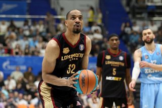 Archivo - June 3, 2026, Saint Petersburg, Russia: Vince Hunter (32) of Lokomotiv Kuban in action during the VTB United League basketball match, Playoffs, the series for the 3rd place, 2 match, between Zenit Saint Petersburg and Lokomotiv Kuban Krasnodar a