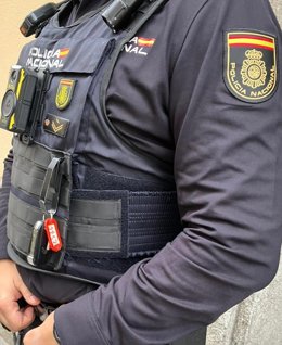 Sucesos.- Tres detenidos por golpear a un hombre con una piedra en la cabeza y robarle más de 300 euros