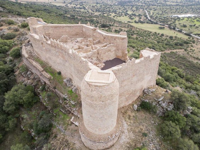 Archivo - Castillo de Marmionda en Portezuelo (Cáceres).
