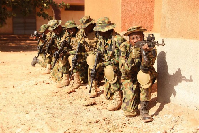 Archivo - Militares nigerianos (archivo)