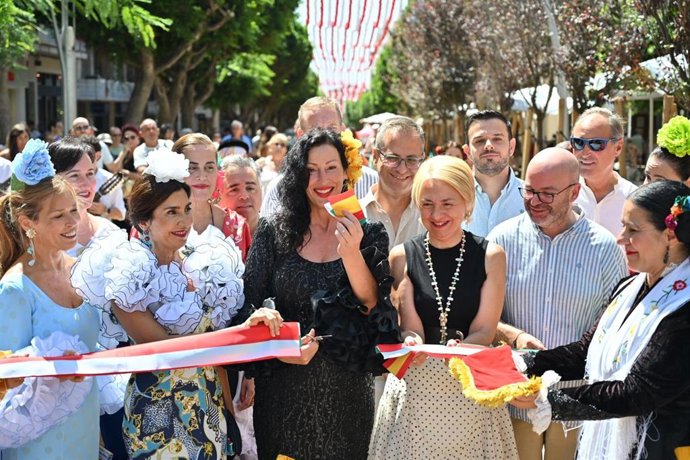 La alcaldesa de Almería, María del Mar Vázquez, junto a las diputadas provinciales María José Herrada y Lorena Nieto en la inauguración de la Feria de Almería.