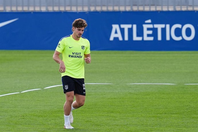Julián Álvarez durante un entrenamiento del Atlético de Madrid