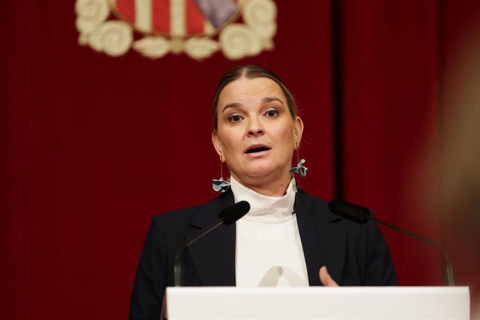 La presidenta de Baleares, Marga Prohens, ofrece una rueda de prensa tras reunirse con el presidente del Gobierno, Pedro Sánchez, en el Consolat de Mar, a 29 de julio de 2026, en Palma de Mallorca, Islas Baleares (España). 